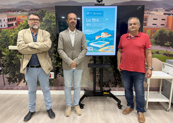 Juan Fº Fernández, Francisco Roca y Francisco José Pérez.