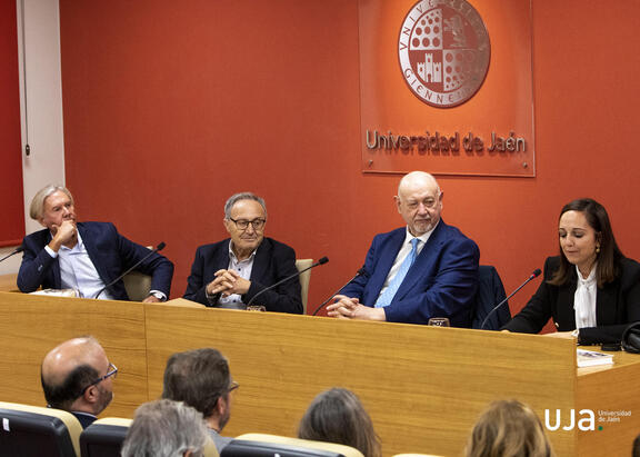 José A. Marín, Pedro Galera, Juan Eslava Galán y Marta Torres.