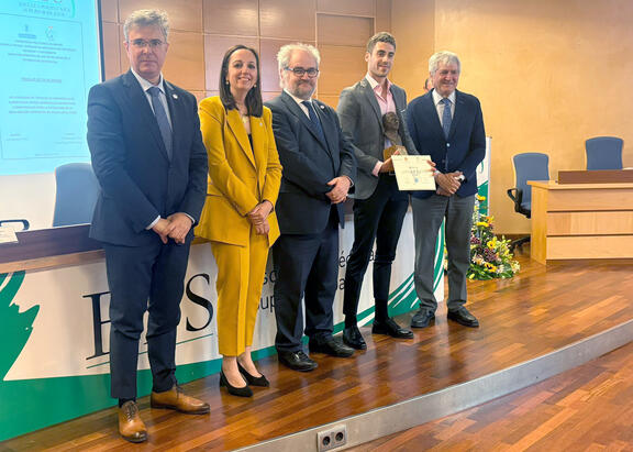 José Luis Mesa, Marta Torres, Jorge Delgado, el premiado Luis Cirujano y Agustín de Villar.