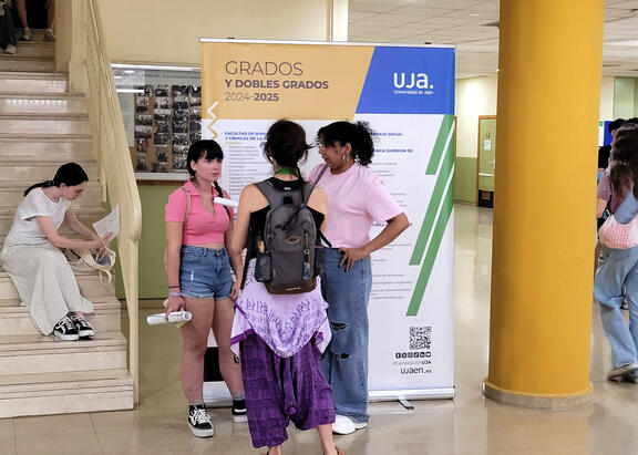 Estudiantado en la fase extraordinaria de julio de la PEvAU.
