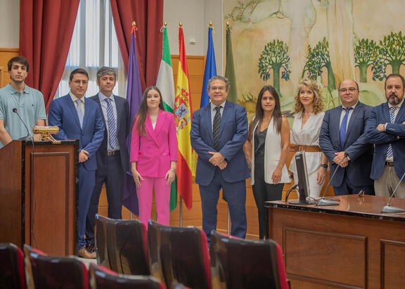 Integrantes de la nueva spin-off de la UJA MERX IURA.