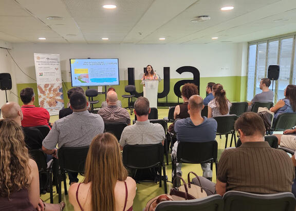 Intervención de Mª del Carmen Pegalajar, en la jornada de bienvenida a PDI novel de la UJA.