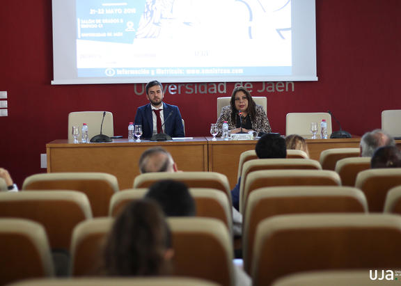 Conferencia marco de Elisabeth Villalta. Foto: Álvaro Santiago.