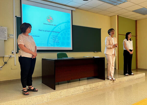 Intervención de Encarnación Ruiz, en el acto de clausura de las mentorías universitarias.