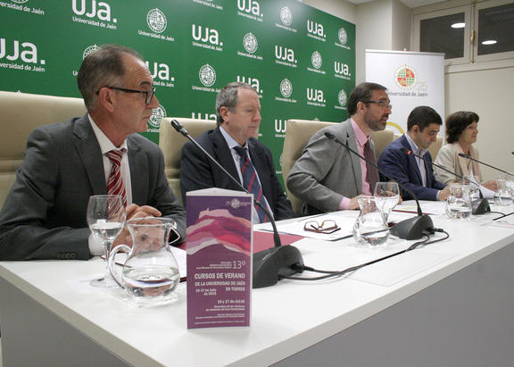 Presentación de los 13º Cursos de Verano de la UJA en Torres.