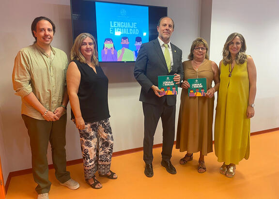 Javier Cortés, Mª del Consuelo Díez, Nicolás Ruiz, Pilar Fernández y Nieves Moyano.