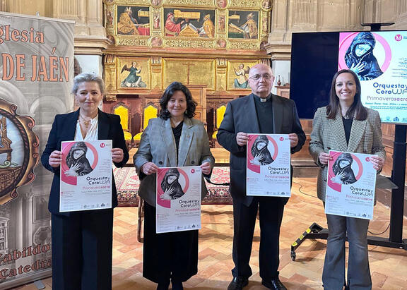 De derecha a izquierda, Marta Torres, Francisco Juan Rojas, Raquel Hernández y Almudena García.