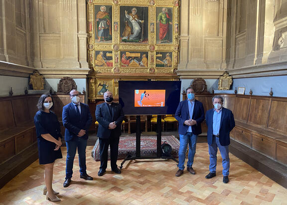 De izquierda a derecha, Marta Torres, Felipe Serrano, Francisco Juan Martínez, José Manuel Higueras y Rafael Ruiz.