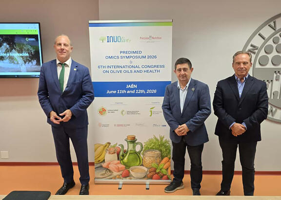 Nicolás Ruiz, Francisco Reyes y Juan B. Barroso, tras la presentación del congreso.
