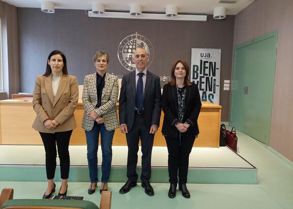 Nuria Illán, Encarnación Ruiz, Alberto Flaño y Mª Teresa Lechuga, coordinadora del programa DACIU en la UJA.