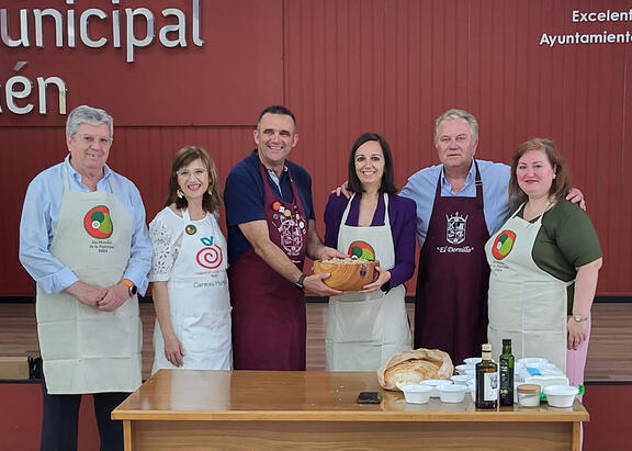 Presentación del simposio y Día Mundial de la Pipirrana, en la UPM de Jaén.