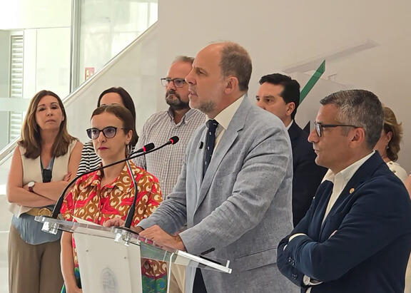 Nicolás Ruiz, durante la rueda de prensa ofrecida sobre el Grado en Ingeniería Biomédica.