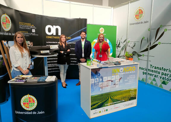 Stand de la Universidad de Jaén en el Foro Innoagro.