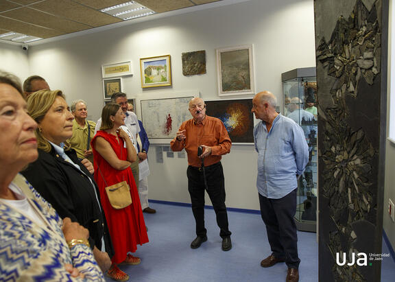 Visita a la Fundación Juan Moral, en la Antigua Escuela de Magisterio, guiada por el propio artista.