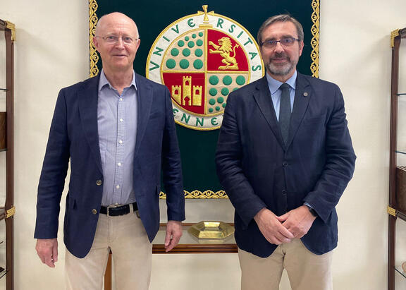 Juan Gómez y Johan Schürer, en su visita a la UJA.