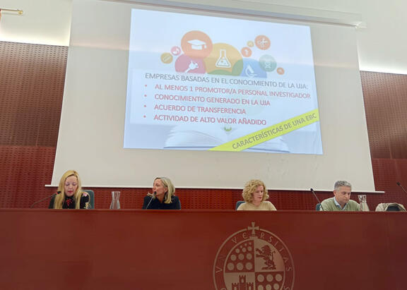 Sesión celebrada en el Campus de Linares. 