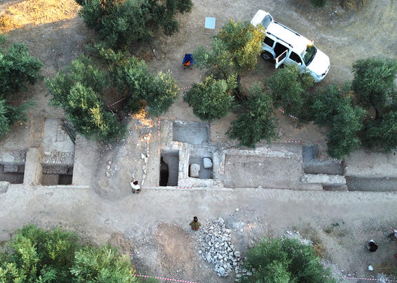 Vista general del área de excavaciones donde han salido a la luz unas termas romanas.