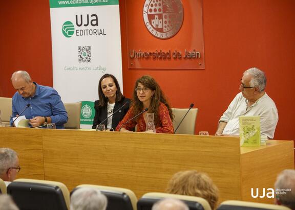Un momento de la presentación de la obra. Foto: Fernando Mármol.