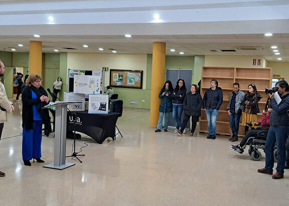 Acto inaugural de las exposiciones.