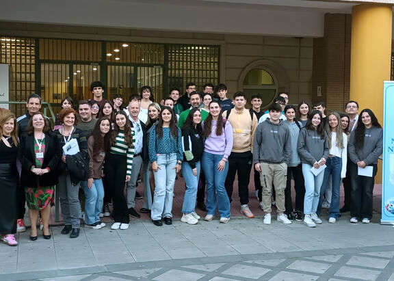 Participantes y profesorado organizador de la fase provincial de la Olimpiada de Química 2024.