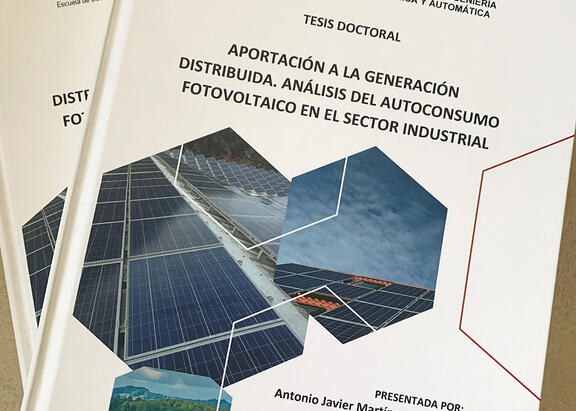 Portada de la tesis doctoral sobre autoconsumo fotovoltaico en el sector industrial.