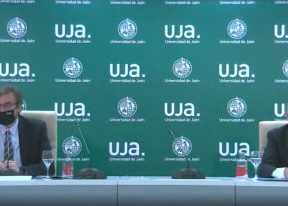 Juan Gómez y Pedro Pérez, en la presentación de las nuevas herramientas.