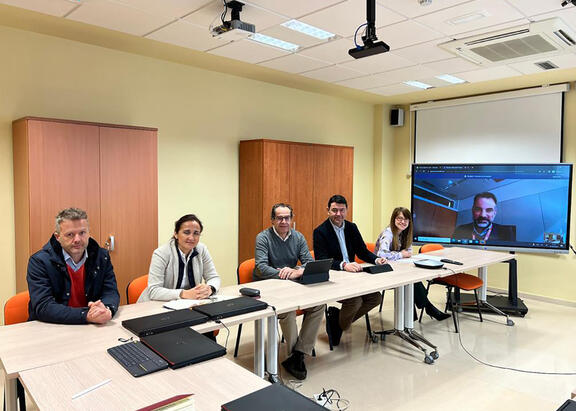 Primera reunión de la comisión de seguimiento de la Cátedra Isdefe/CETEDEX-Universidad de Jaén.