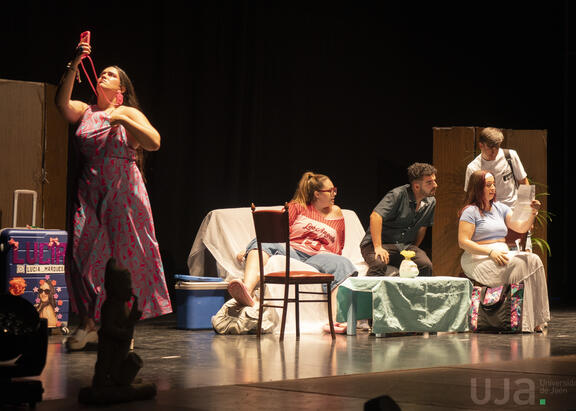 El grupo Mamadou Teatro, durante su actuación en Arjonilla