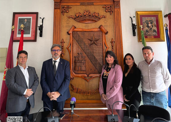 Participantes en la reunión mantenida en el Ayuntamiento de Jódar.